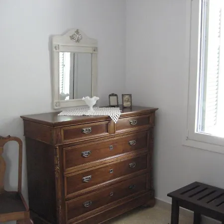 Appartement Nostalgia A In 50 Metres From The Sea