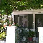 Apartament Nostalgia A In 50 Metres From The Sea