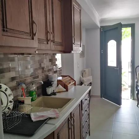 Nostalgia A In 50 Metres From The Sea דירה סאמי
