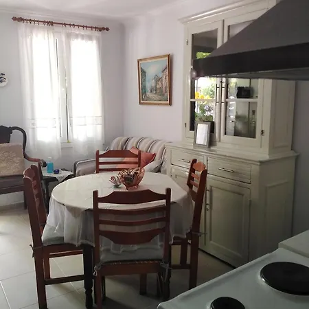 Nostalgia A In 50 Metres From The Sea Apartamento Sami (Kefalonia)