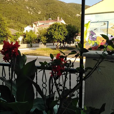 Apartament Nostalgia A In 50 Metres From The Sea *