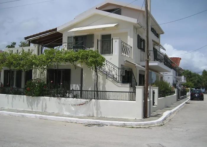 Apartamento Nostalgia A In 50 Metres From The Sea *
